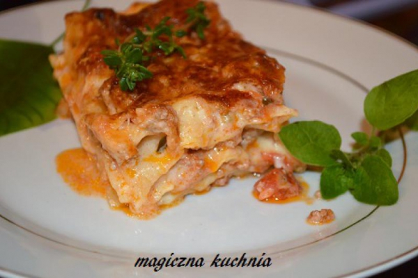 Lazania bolonese