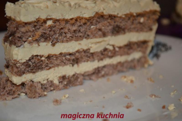 Klasyczny tort orzechowo-kawowy