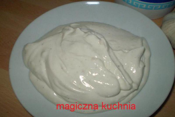Sos czosnkowy do wszystkiego (dieta Dukana, faza I)