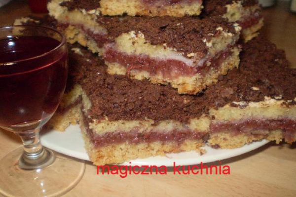 Pleśniak z malinami w spirytusie