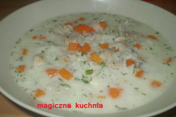 Pożywna zupa koperkowa