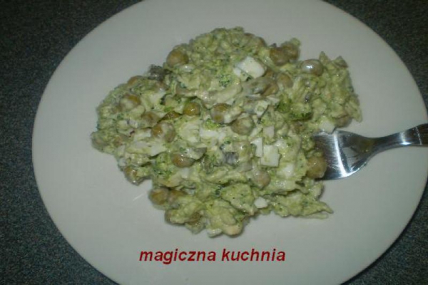 Sałatka brokułowa