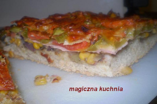Pizza na grubym cieście