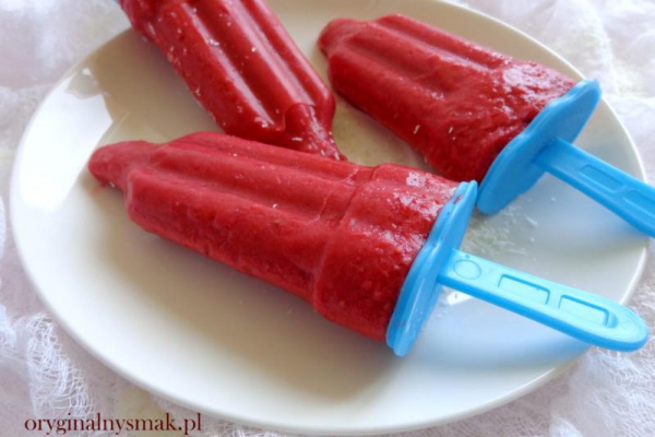 Lody truskawkowo – kokosowe na patyku