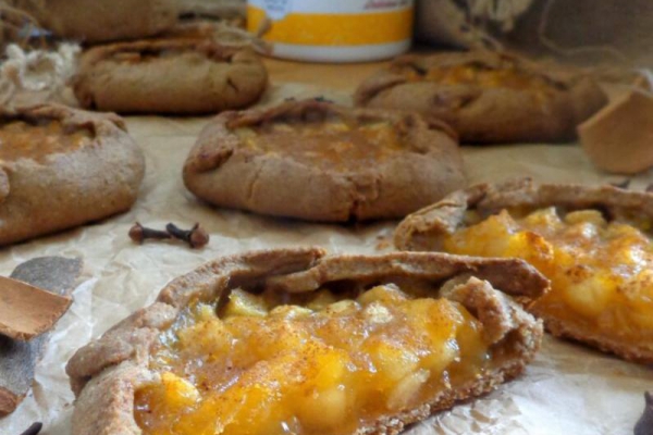 Żytnie mini galette z frużeliną jabłkowo – gruszkową