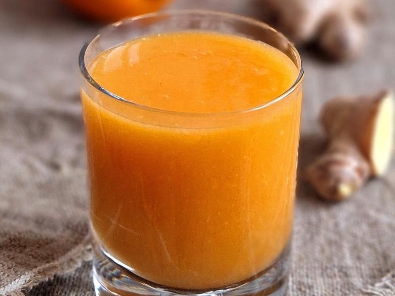 Smoothie z kaki i imbirem