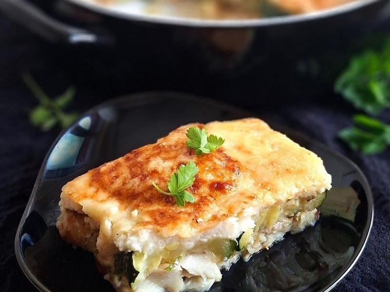 Ryba z cukinią pod beszamelem