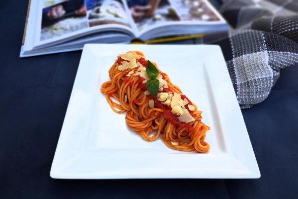 Spaghetti pomodoro