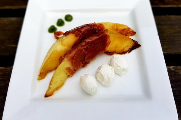 Prosciutto E Melone