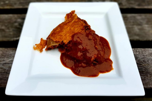 Spiced beef and apricot filo pie