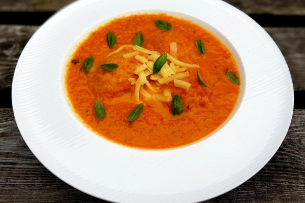 Roasted tomato soup with cheddar dumplings