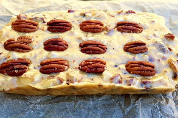 Halva with pecans, macadamia and almonds