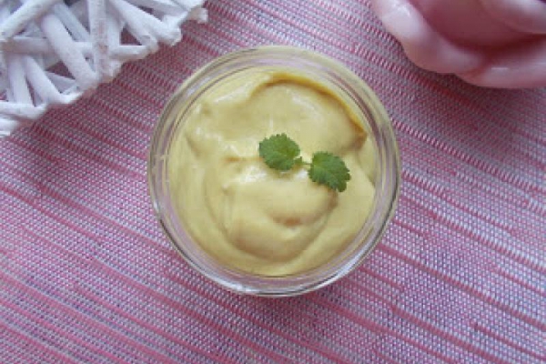 Domowy majonez pistacjowy