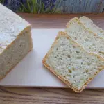 Chleb orkiszowy z sezamem