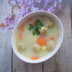 Zupa klopsowa