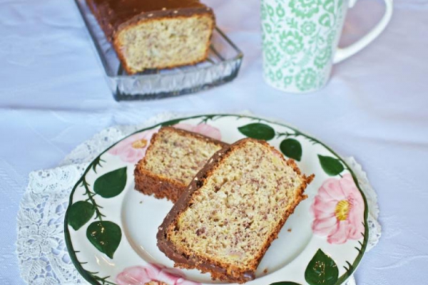 Chlebek bananowy w polewie czekoladowej