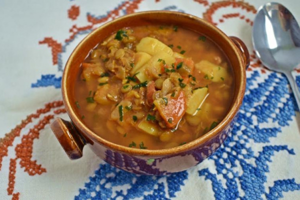 Zupa z zielonej soczewicy