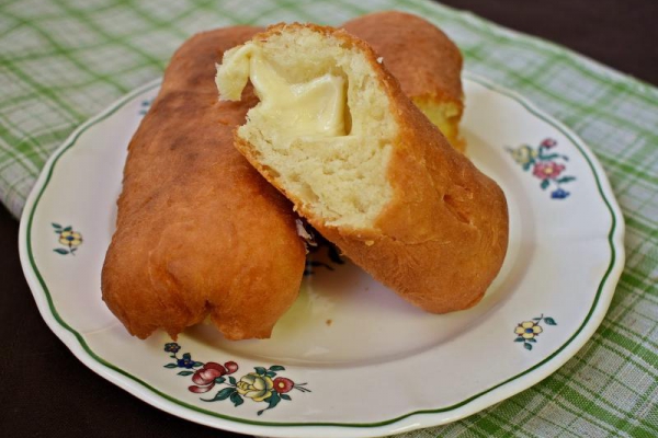 Paszteciki z serem smażone