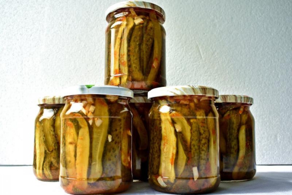 Pikle z chilli i czosnkiem czyli Krokodylki