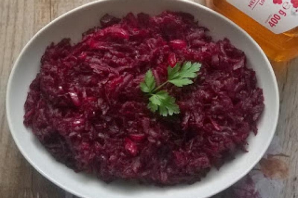 Buraczki z miodem i sokiem z cytryny