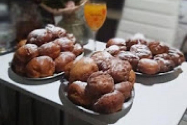 Pączki z nadzieniem różanym :)