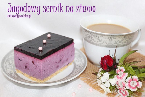 Jagodowy sernik na zimno