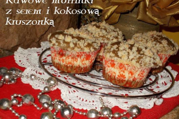 Kawowe muffinki z serem i kokosową kruszonką