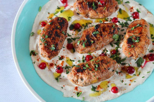 Kofty z sosem tahini