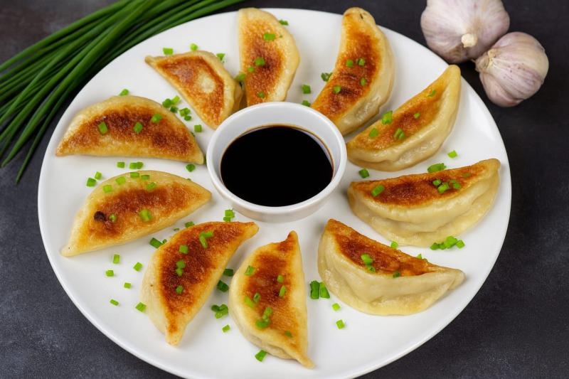 Pierożki Gyoza – delikatne japońskie pierożki z aromatycznym farszem