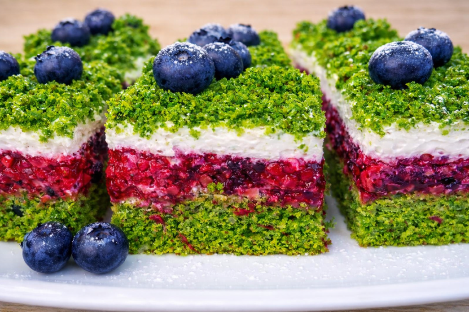 Leśny mech z mascarpone i galaretką