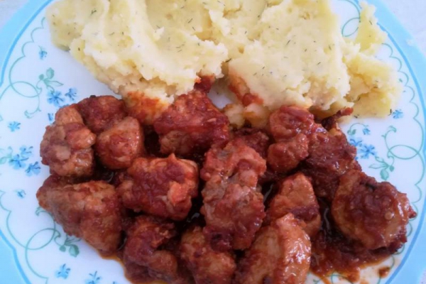 Mięso w pomidorach czyli: Carne con tomate