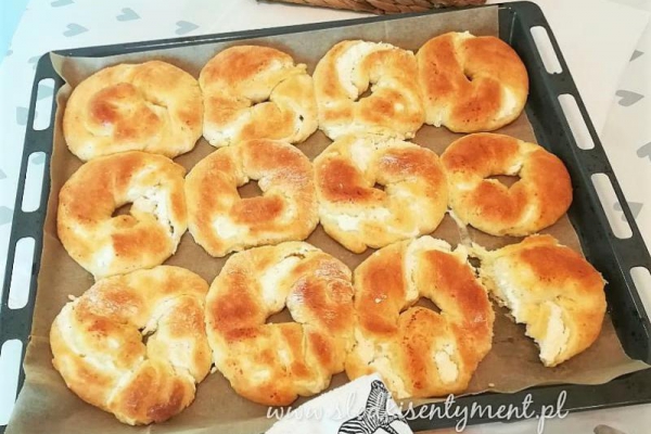 Drożdżówki z twarogiem