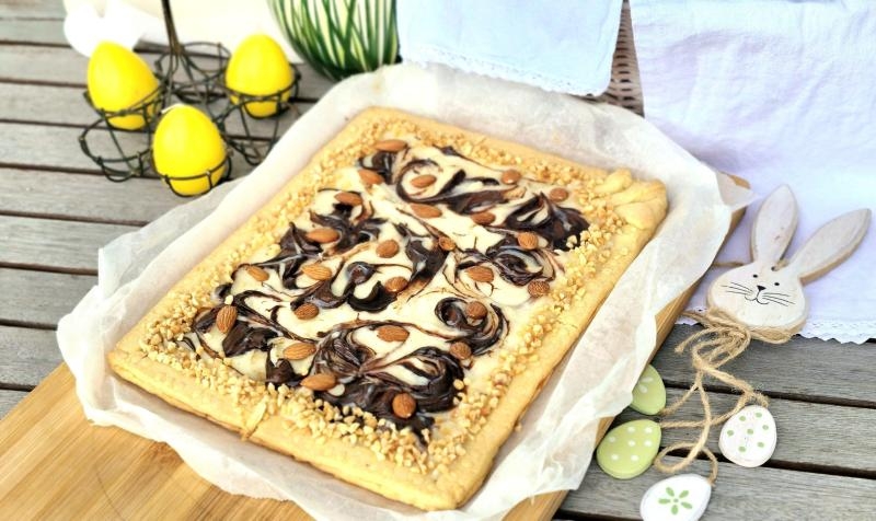 Mazurek śmietankowo-czekoladowy