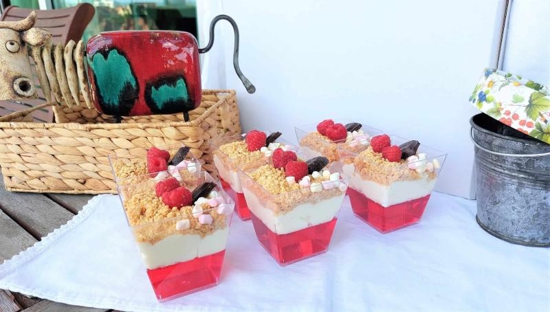 Deserki waniliowo-malinowe