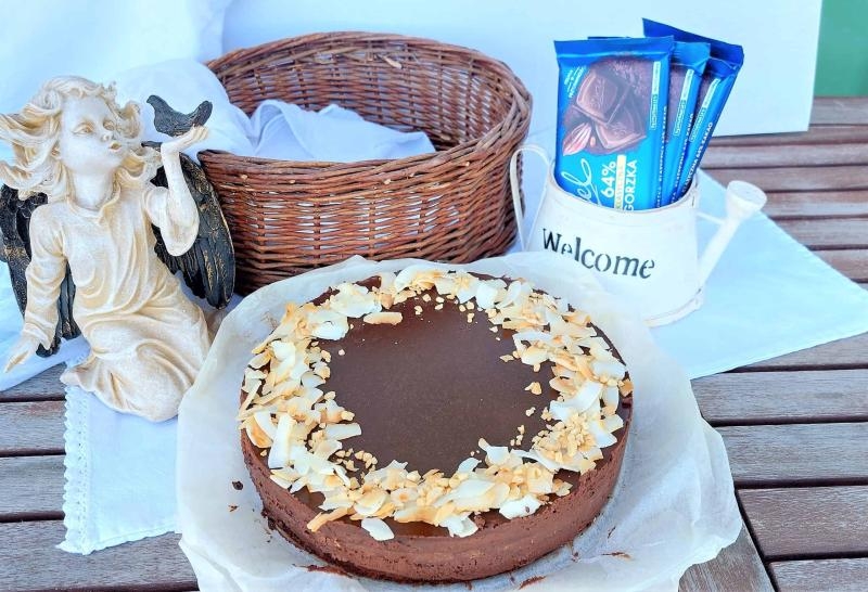 Obłędnie czekoladowe ciasto z chrupką