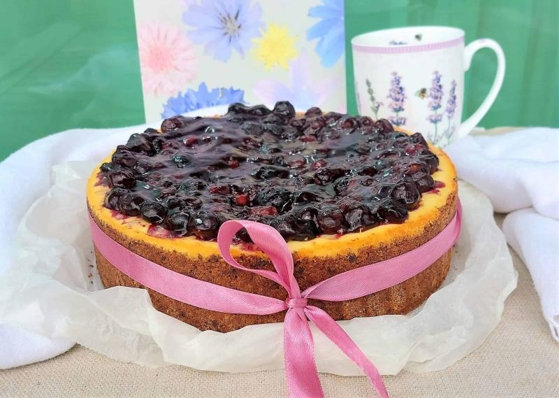 Sernik ricotta z borówkami