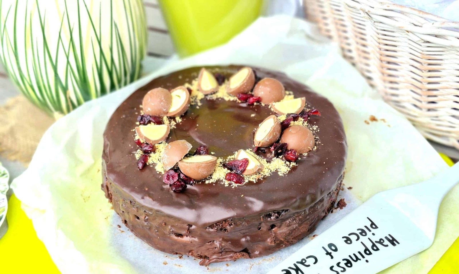 Tort czekoladowo-migdałowy