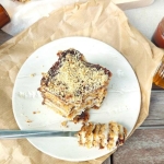 Orzechowy miodownik bez...