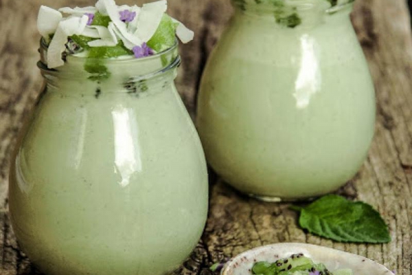 Jogurt (kokosowy) z matcha
