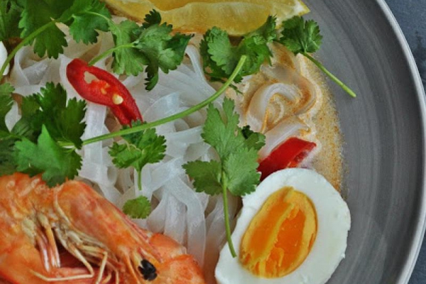 Tajska zupa z pastą Tom Yum