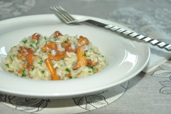 Sezonowe risotto z kurkami z lasu