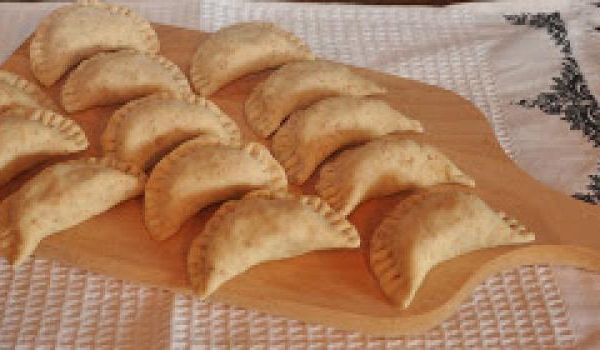 Pierogi z soczewicą i pesto