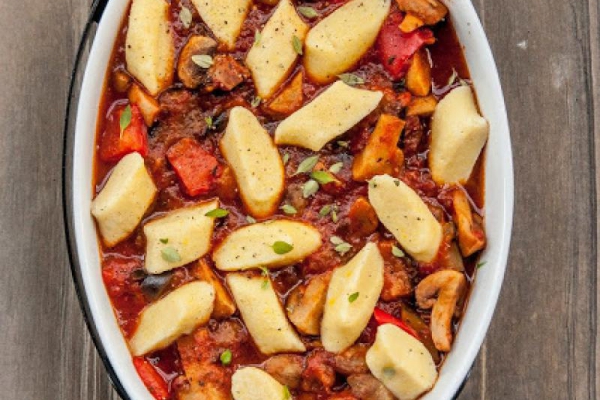 Ratatouille z kopytkami z semoliną