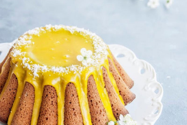 Babka miodowo-kokosowa ze skórką cytryny