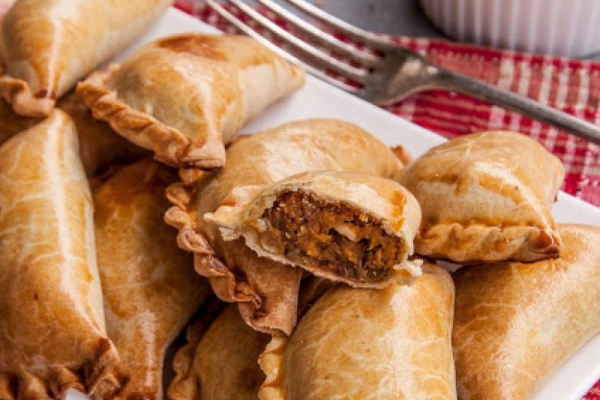 Pieczone pierogi empanadas