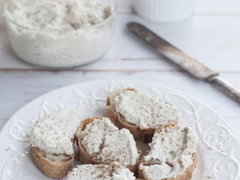 Domowy ser z nerkowców