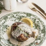 Jesiotr w sosie z makiem