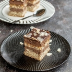 Torcik migdałowy z...