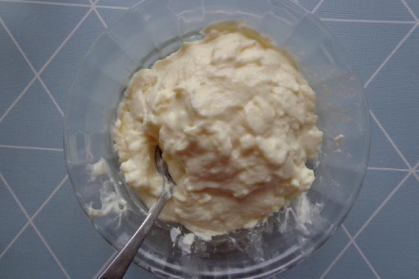 Domowy serek ricotta