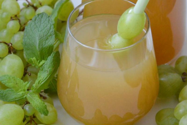 Lemoniada winogronowa